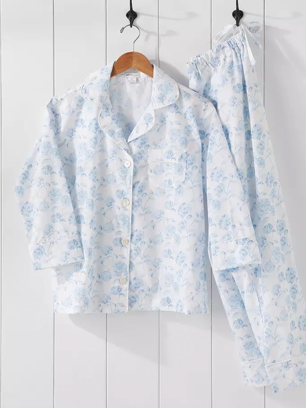 Serena & Lily Blue and White Floral Cotton Pajama Set